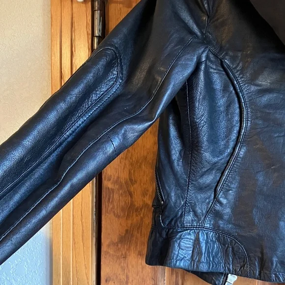 Doma Black Leather Jacket with Hoodie - Picture 4 of 9